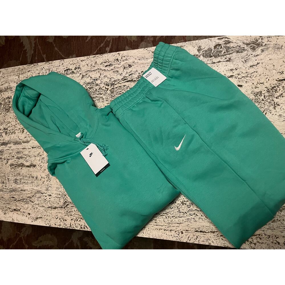 Nike Women's Teal Green Hoodie & Sweatpants Set